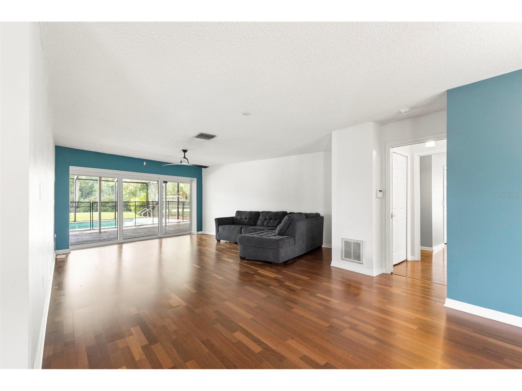 4308 Middle Lake Drive Tampa FL 33624 TB8514073 image8