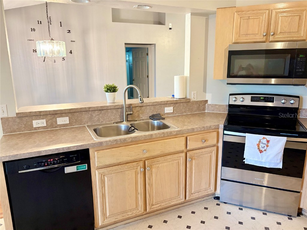 4308 NW 35th Terrace Gainesville FL 32605 OM702694 image14