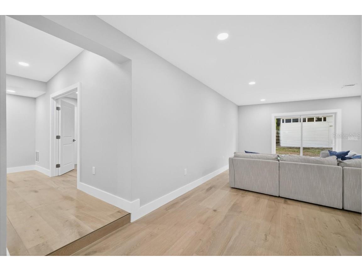 4308 W Iowa Avenue Tampa FL 33616 TB8436417 image16