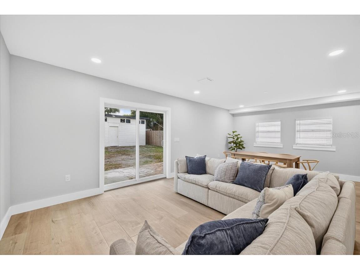 4308 W Iowa Avenue Tampa FL 33616 TB8436417 image17