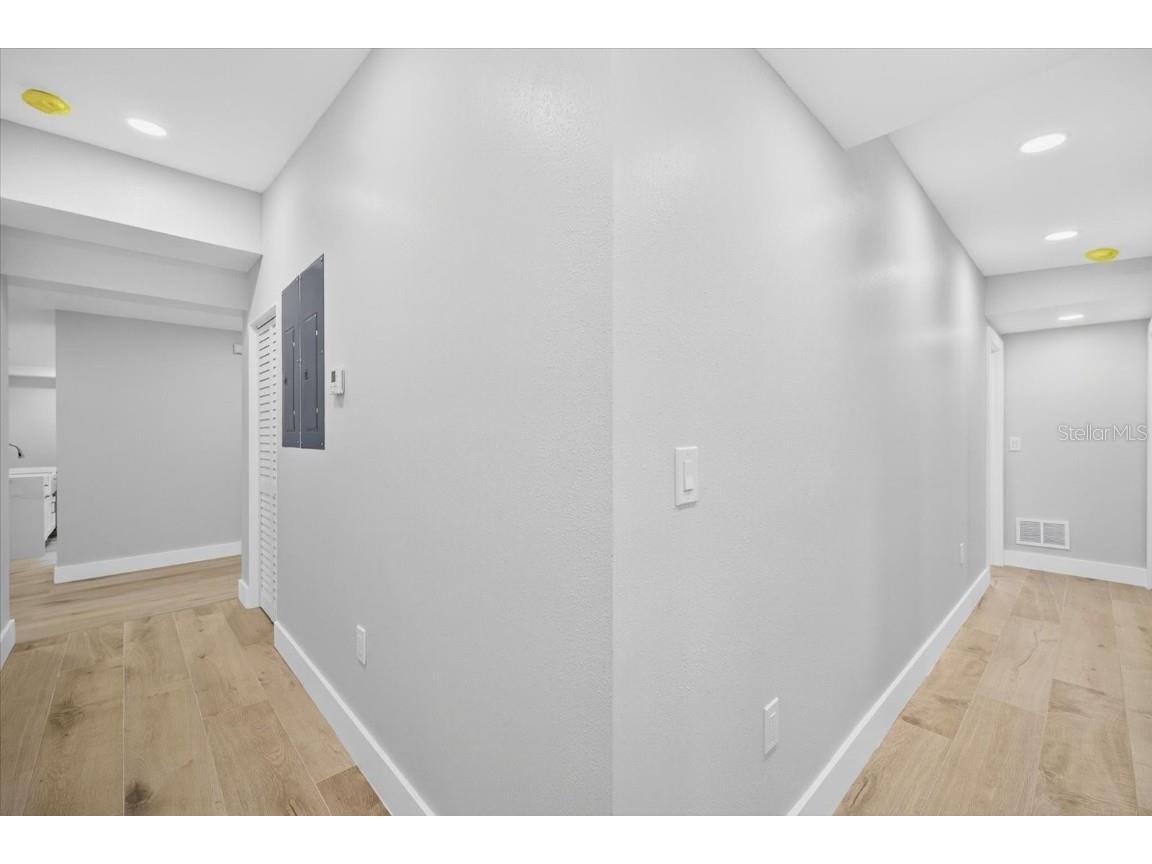 4308 W Iowa Avenue Tampa FL 33616 TB8436417 image27