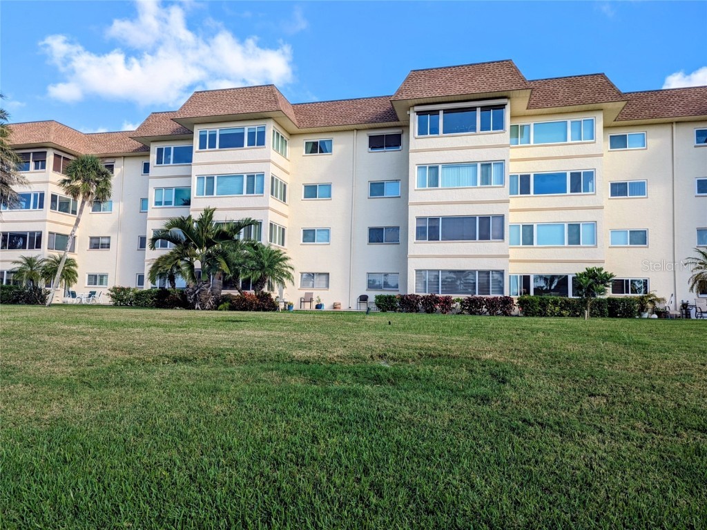 4309 Mariner Way #304 Fort Myers FL 33919 A4671265 image3