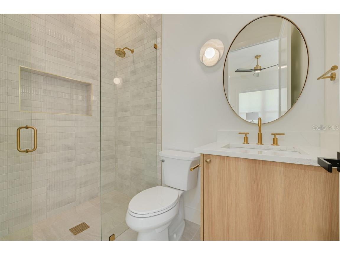 431 36th Avenue N Saint Petersburg FL 33704 TB8436310 image14