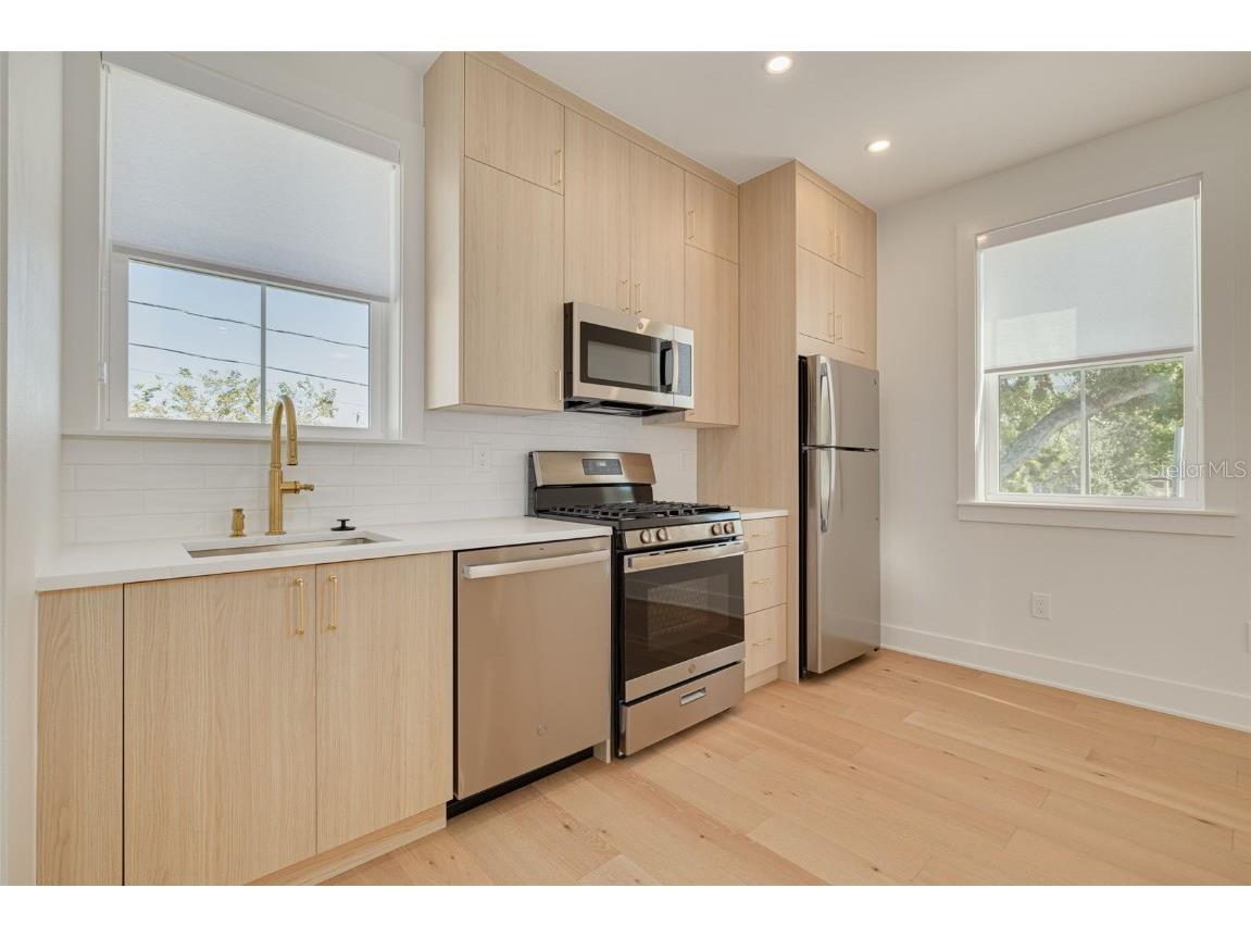 431 36th Avenue N Saint Petersburg FL 33704 TB8436310 image41