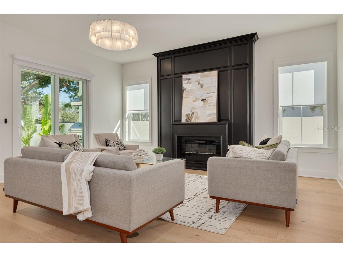 431 36th Avenue N Saint Petersburg FL 33704 TB8436310 image5