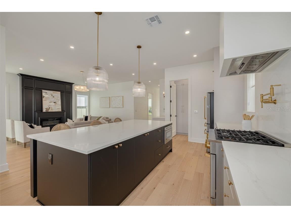 431 36th Avenue N Saint Petersburg FL 33704 TB8436310 image9