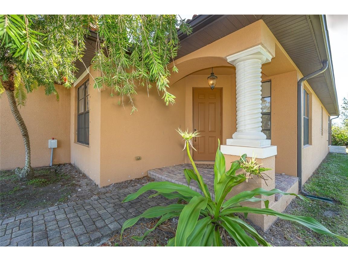 431 Albatross Road Rotonda West FL 33947 D6132721 image4