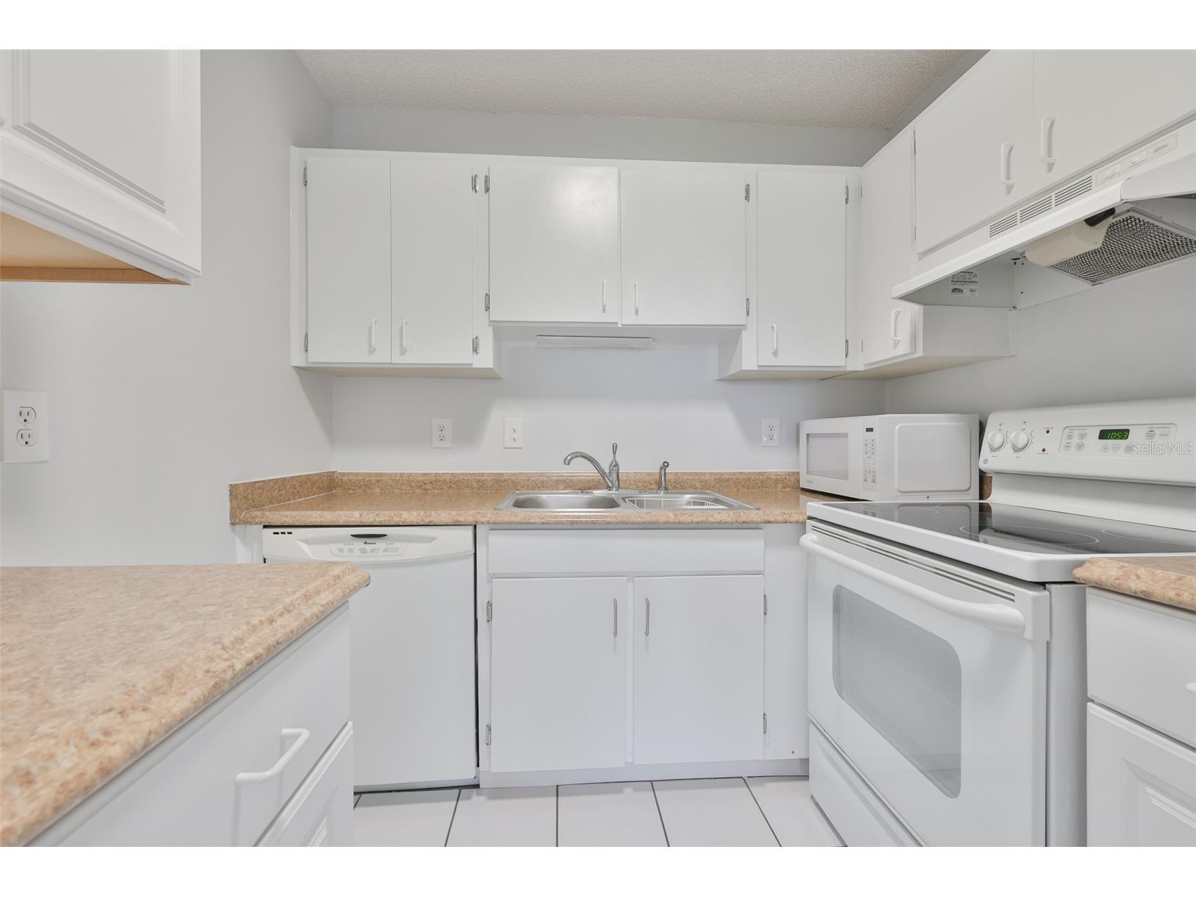 431 Gloucester Boulevard #87 Sun City Center FL 33573 TB8494215 image11