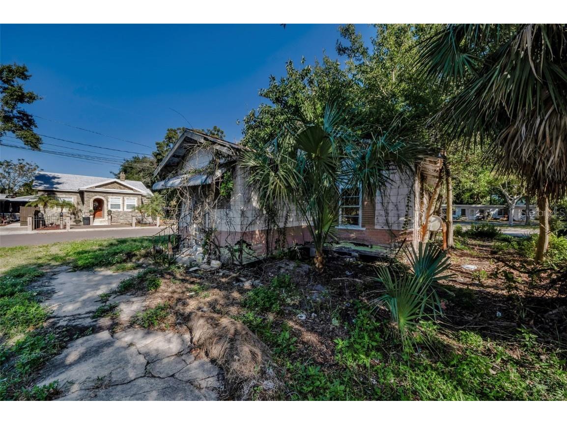 431 Grand Boulevard Tarpon Springs FL 34689 TB8448167 image6