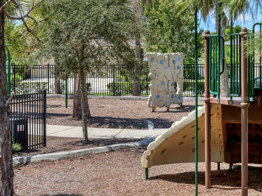 431 Gris Sky Lane Bradenton FL 34212 A4665183 image44