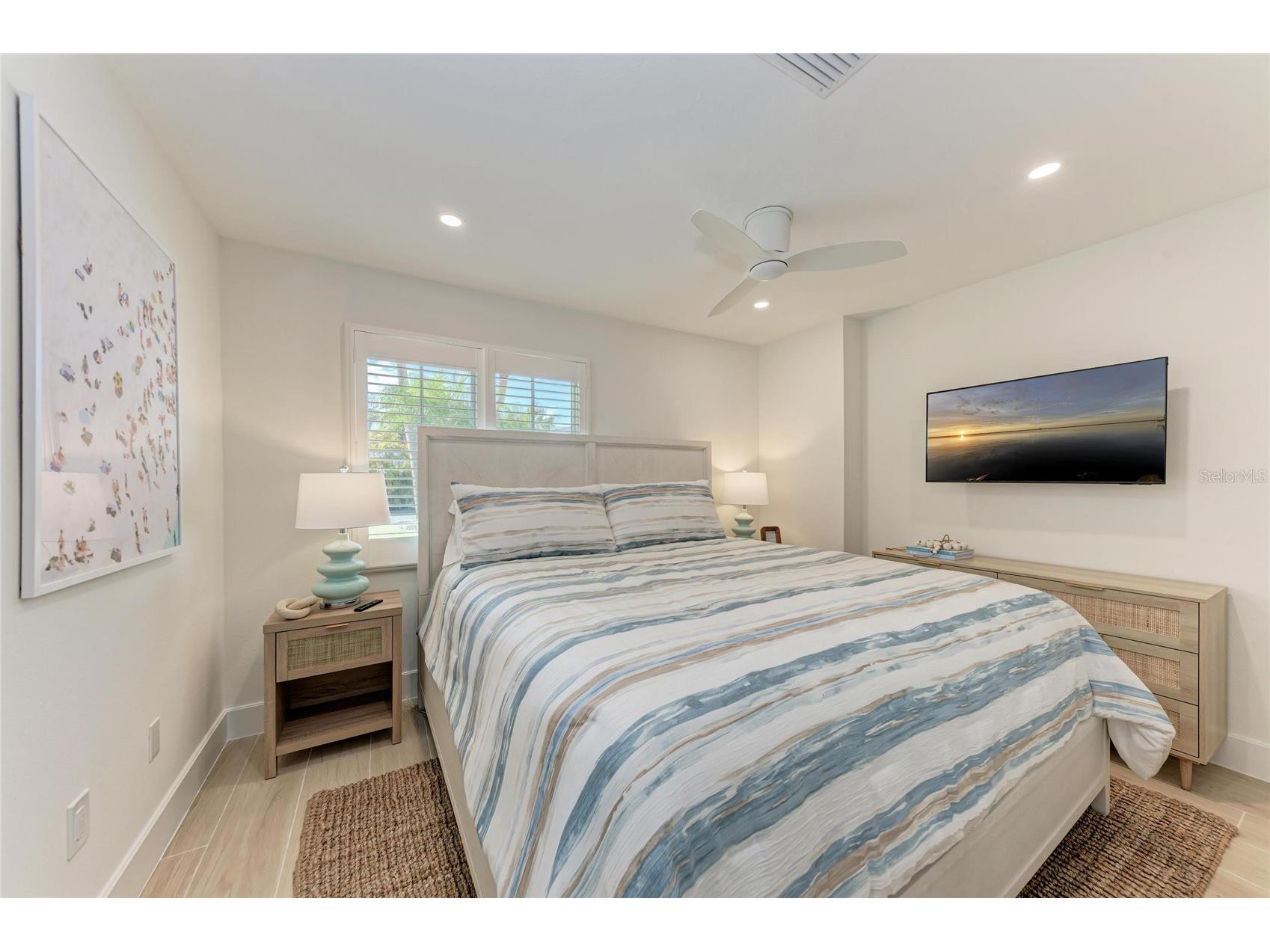 431 Island Circle Sarasota FL 34242 A4691247 image32