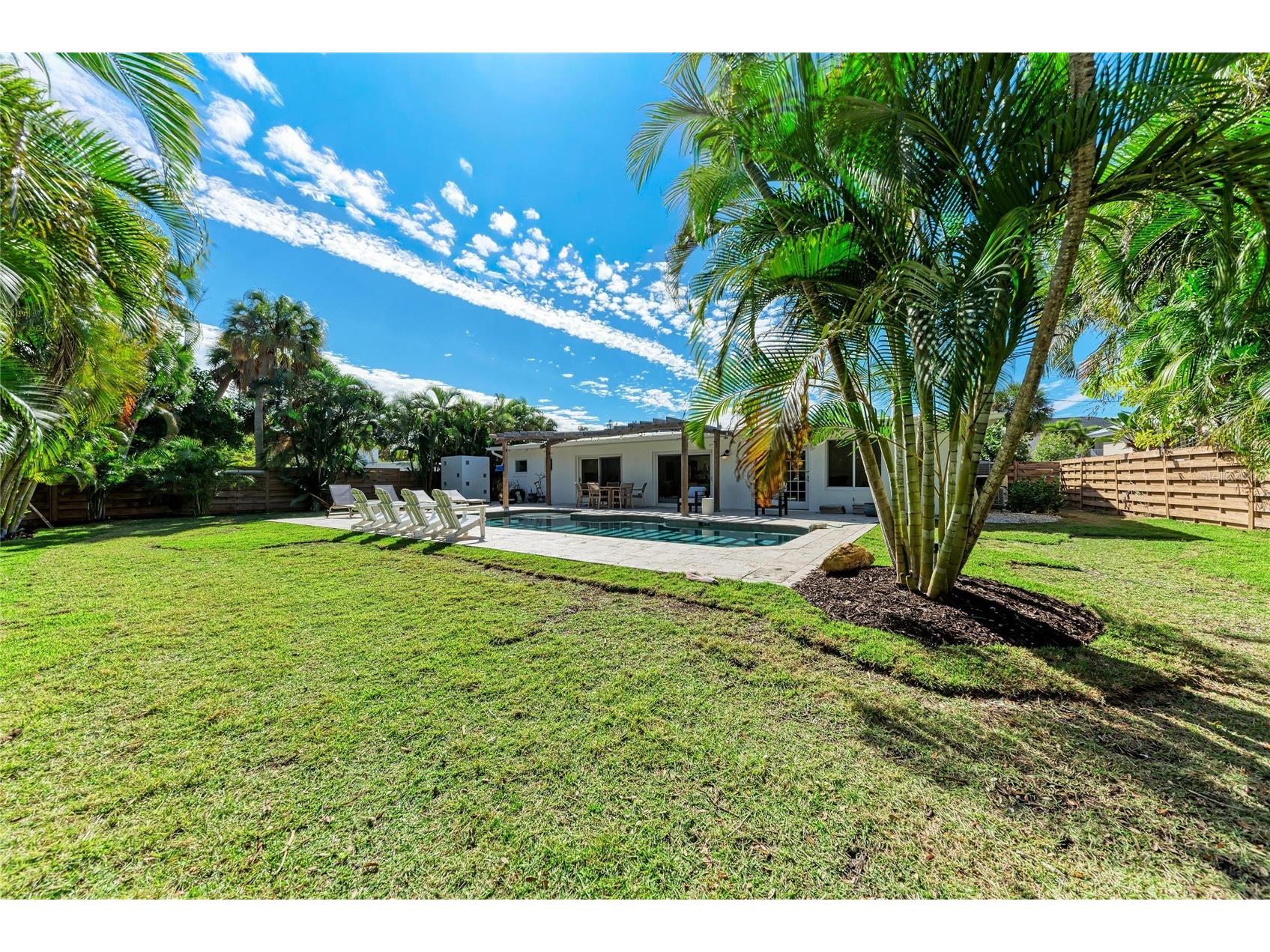 431 Island Circle Sarasota FL 34242 A4691247 image43