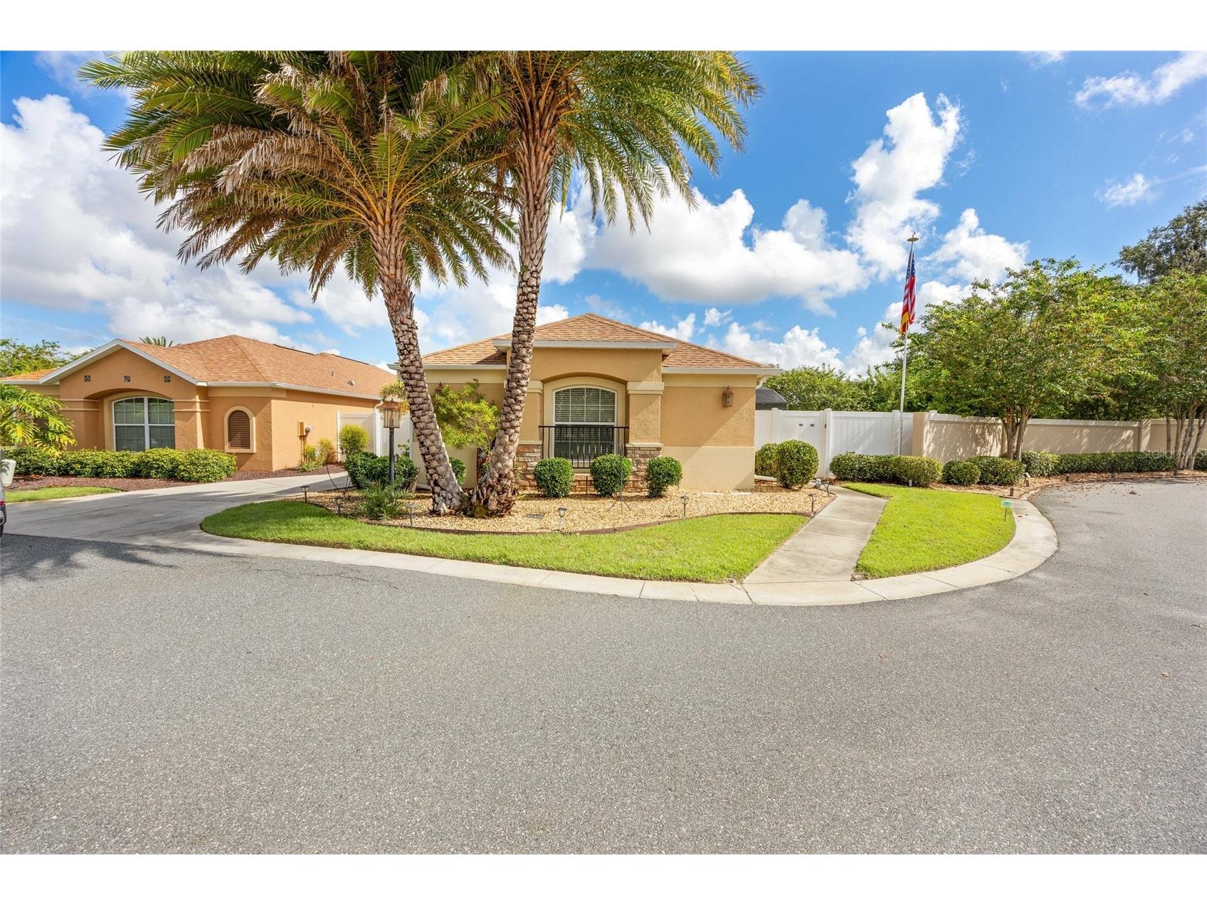 431 Jarquin Way The Villages FL 32162 G5101088 image1