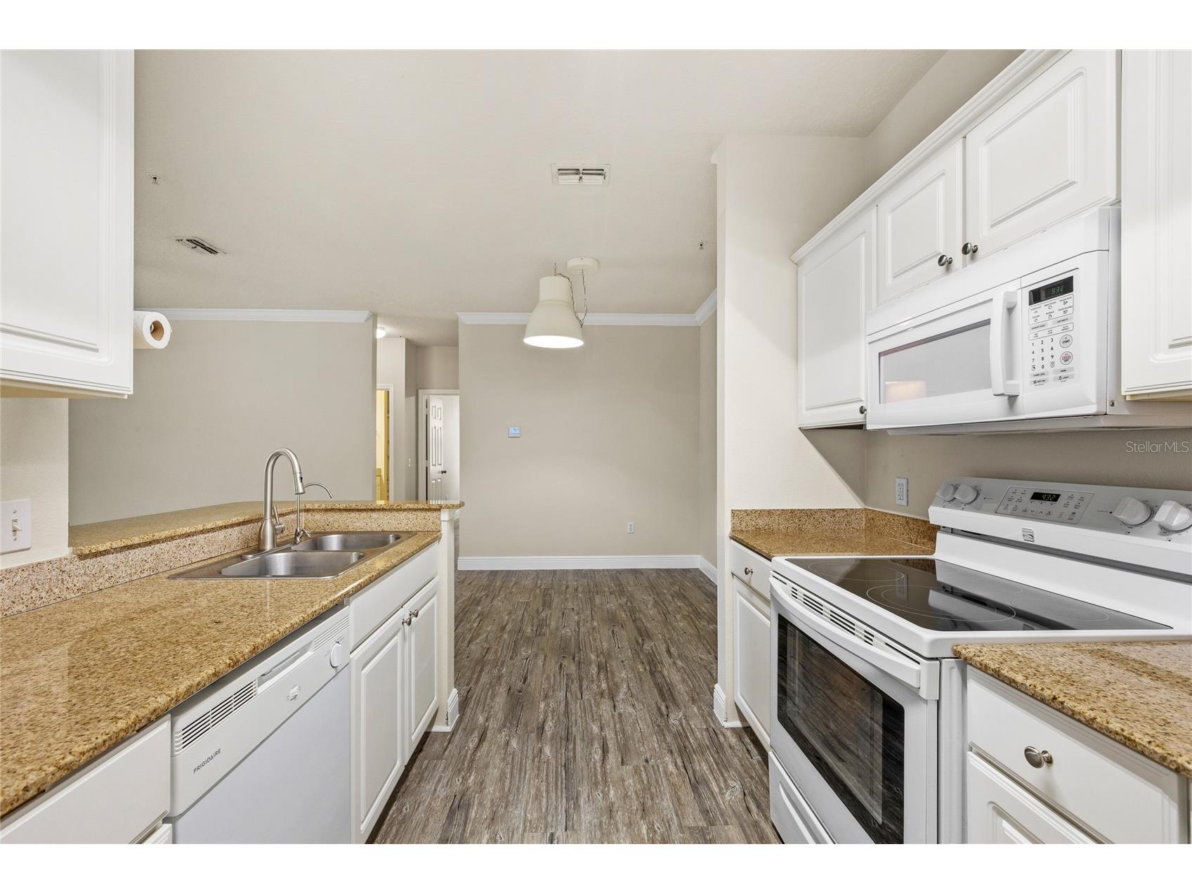 431 Southern Pecan Circle #201 Winter Garden FL 34787 O6397663 image12