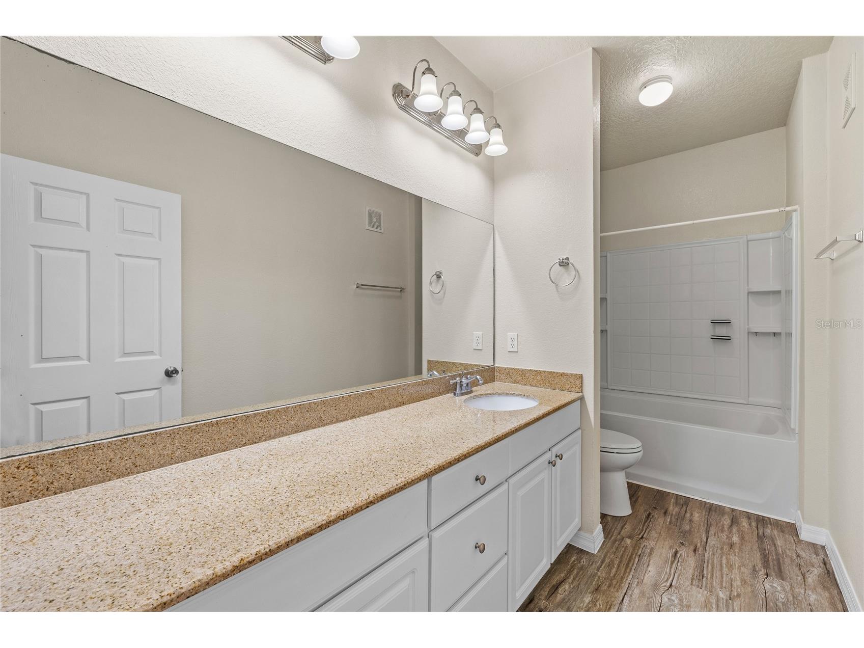 431 Southern Pecan Circle #201 Winter Garden FL 34787 O6397663 image23