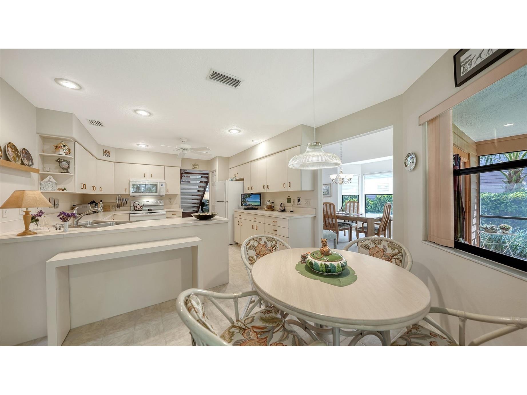 4310 74th Avenue E Sarasota FL 34243 A4686608 image18