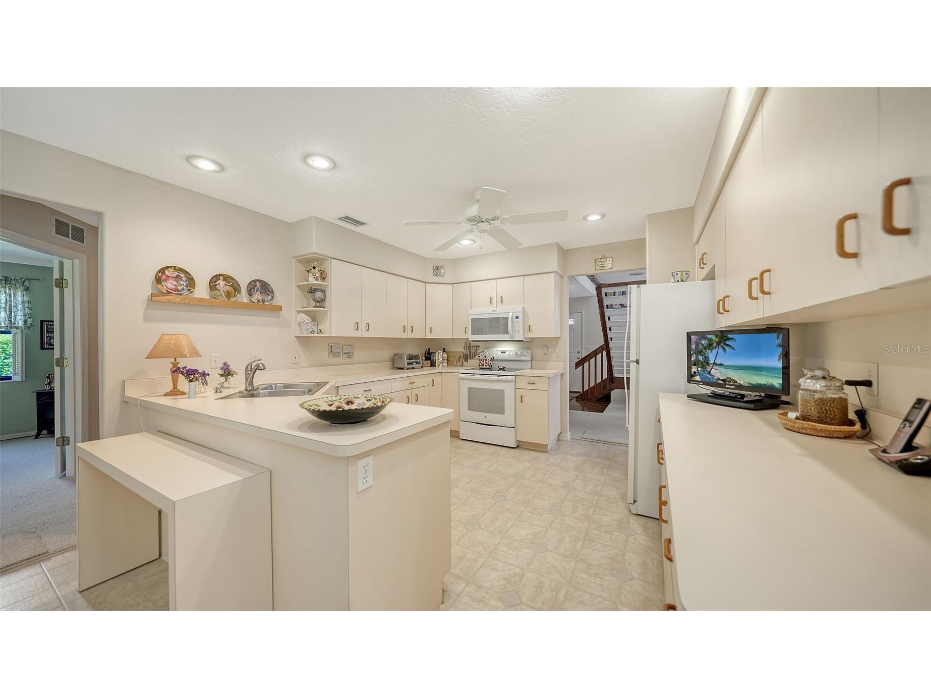 4310 74th Avenue E Sarasota FL 34243 A4686608 image20