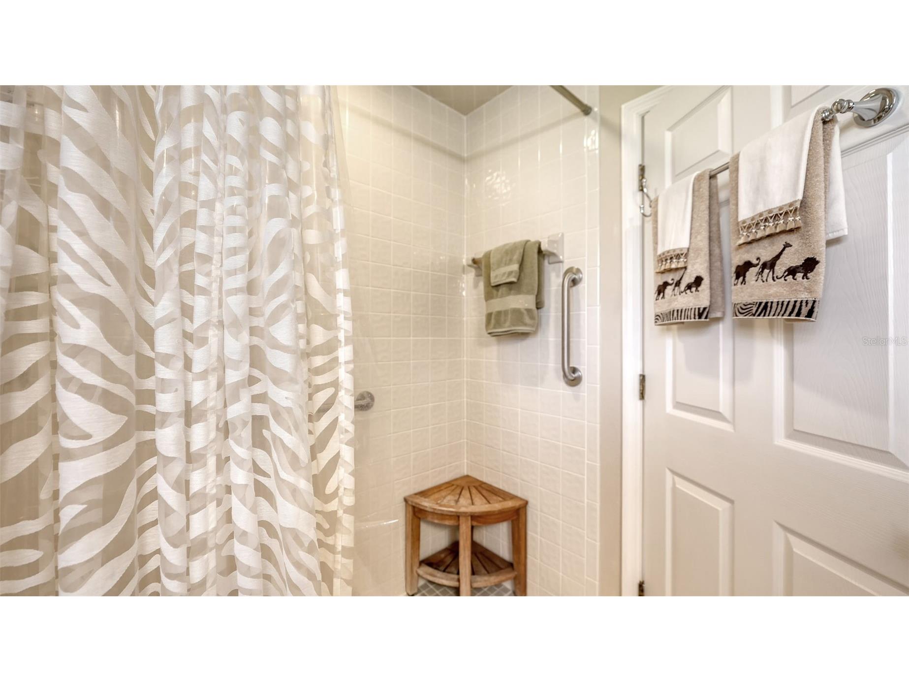 4310 74th Avenue E Sarasota FL 34243 A4686608 image29