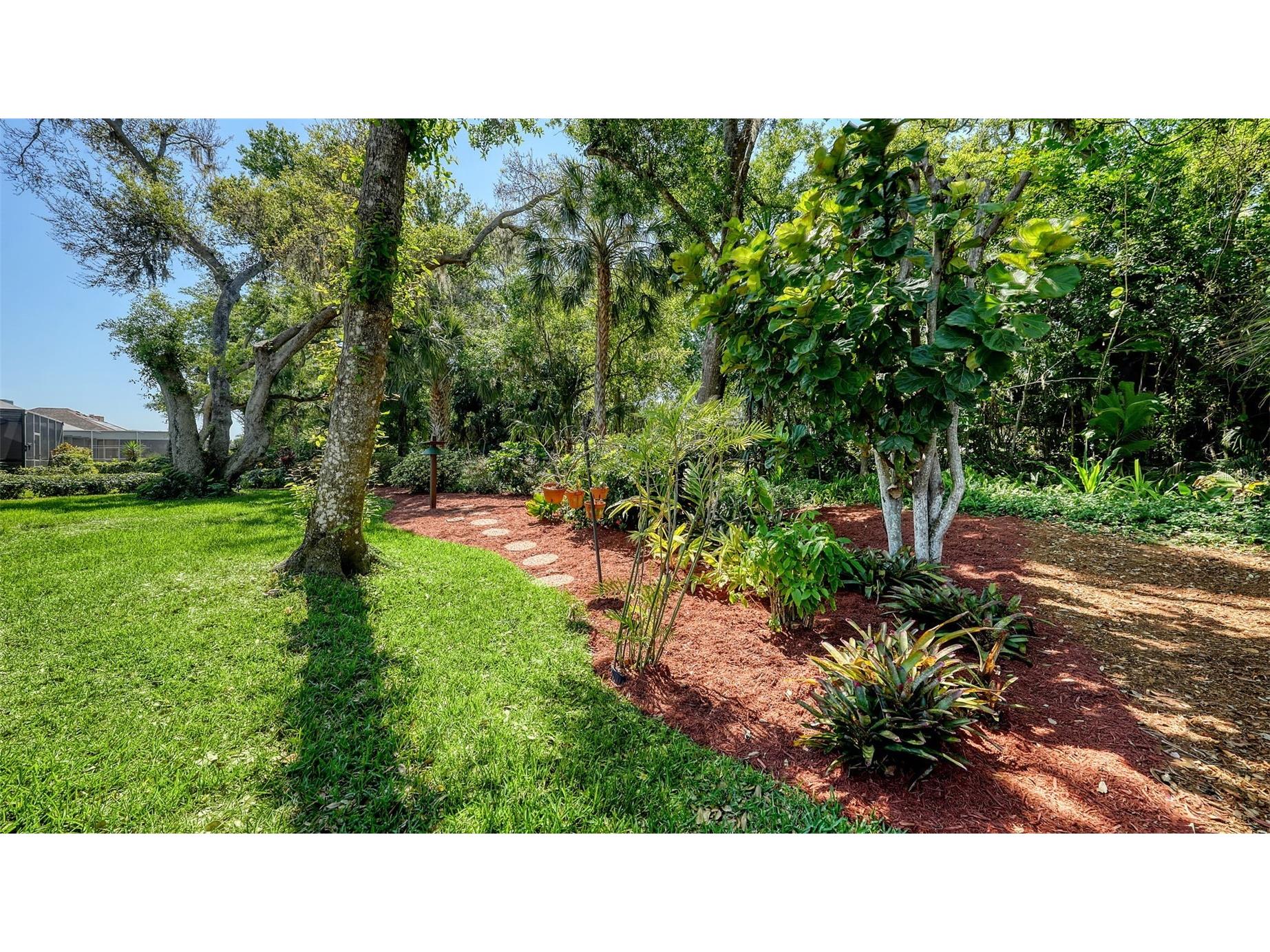 4310 74th Avenue E Sarasota FL 34243 A4686608 image48