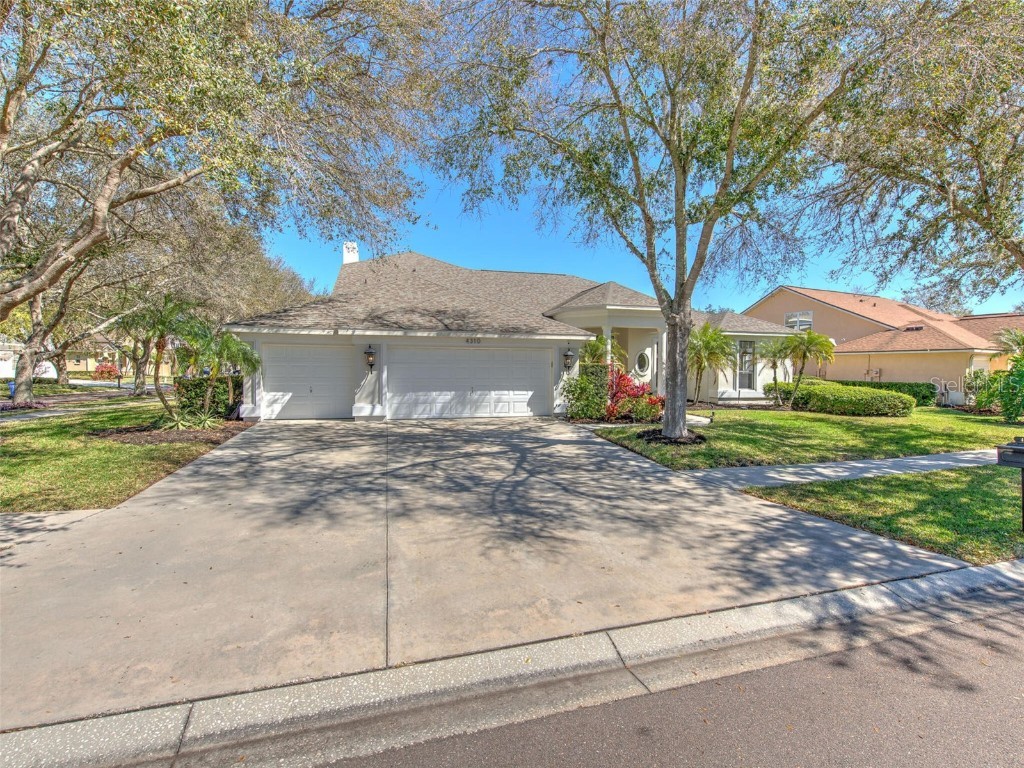 4310 Glendon Place Valrico FL 33596 T3504161 image1