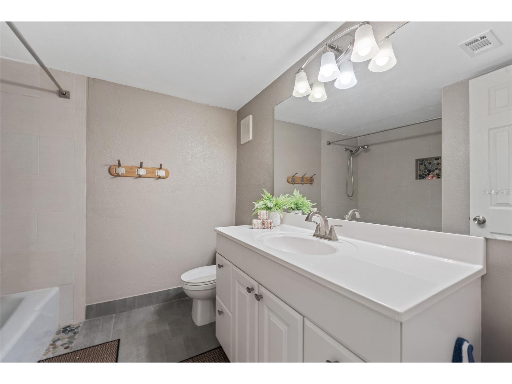 4310 Lakeway Drive #12B Orlando FL 32839 O6410794 image8