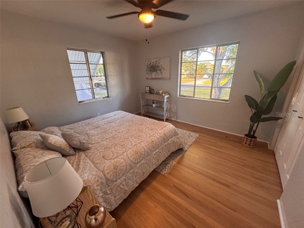 4310 Yardley Avenue N Saint Petersburg FL 33713 TB8414396 image16