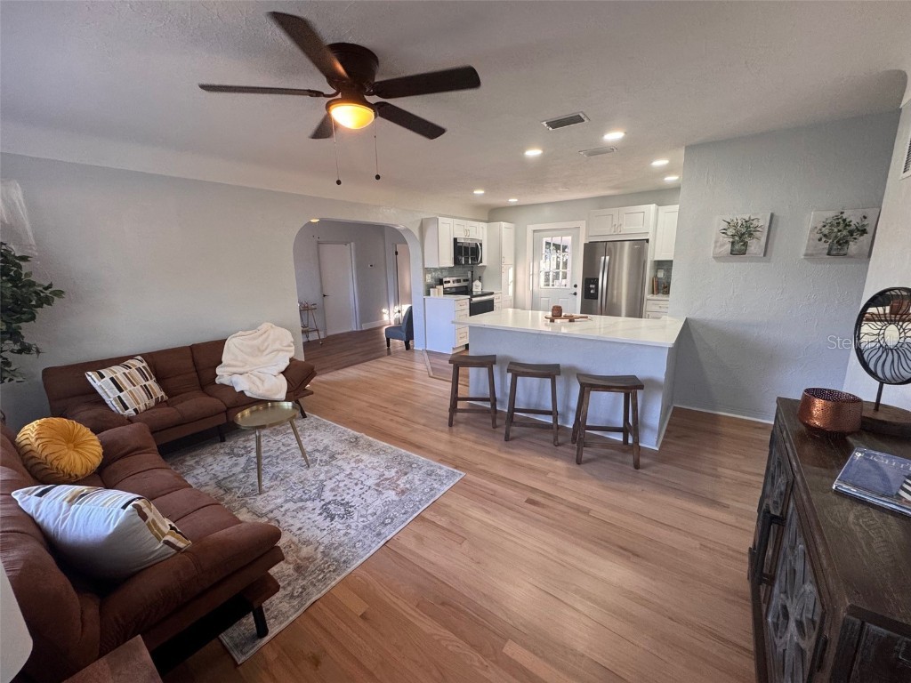 4310 Yardley Avenue N Saint Petersburg FL 33713 TB8414396 image3