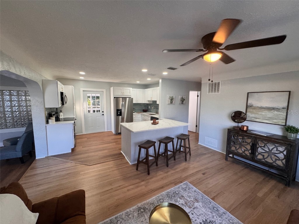 4310 Yardley Avenue N Saint Petersburg FL 33713 TB8414396 image4