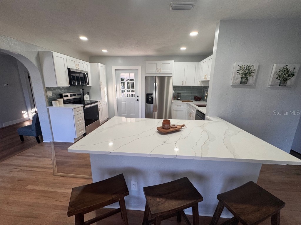 4310 Yardley Avenue N Saint Petersburg FL 33713 TB8414396 image9