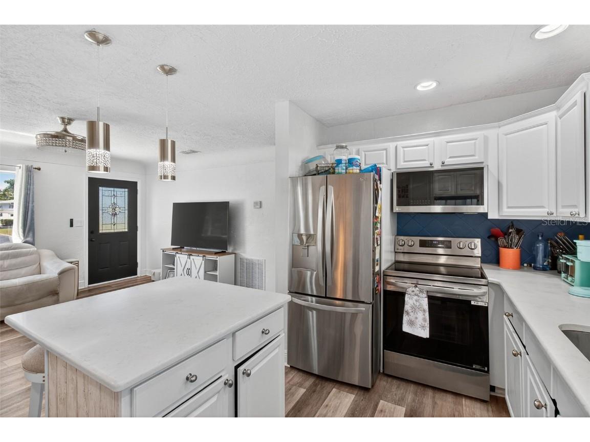 4311 25th Avenue N Saint Petersburg FL 33713 TB8442475 image10