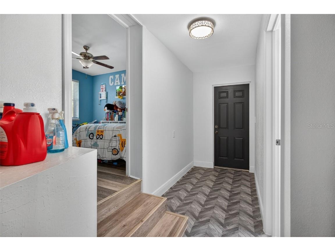 4311 25th Avenue N Saint Petersburg FL 33713 TB8442475 image24