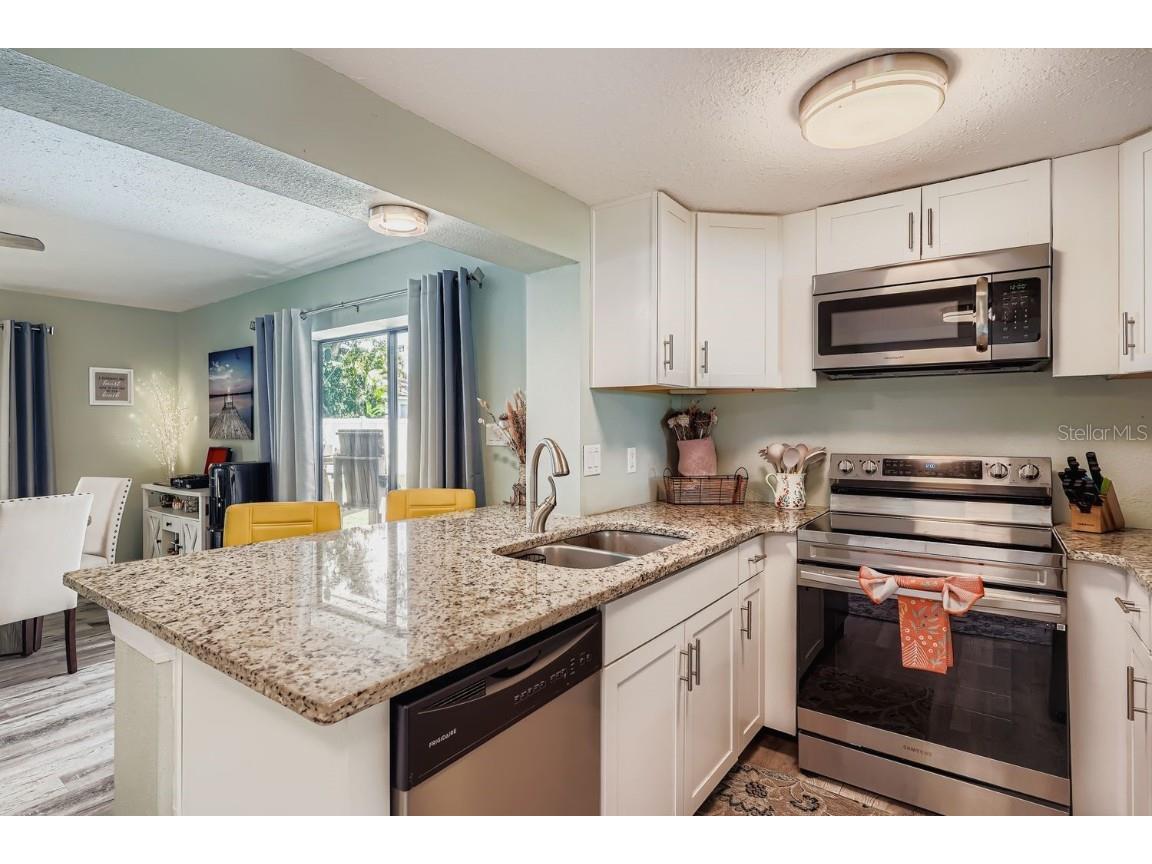 4311 2nd Avenue E Bradenton FL 34208 A4665207 image6