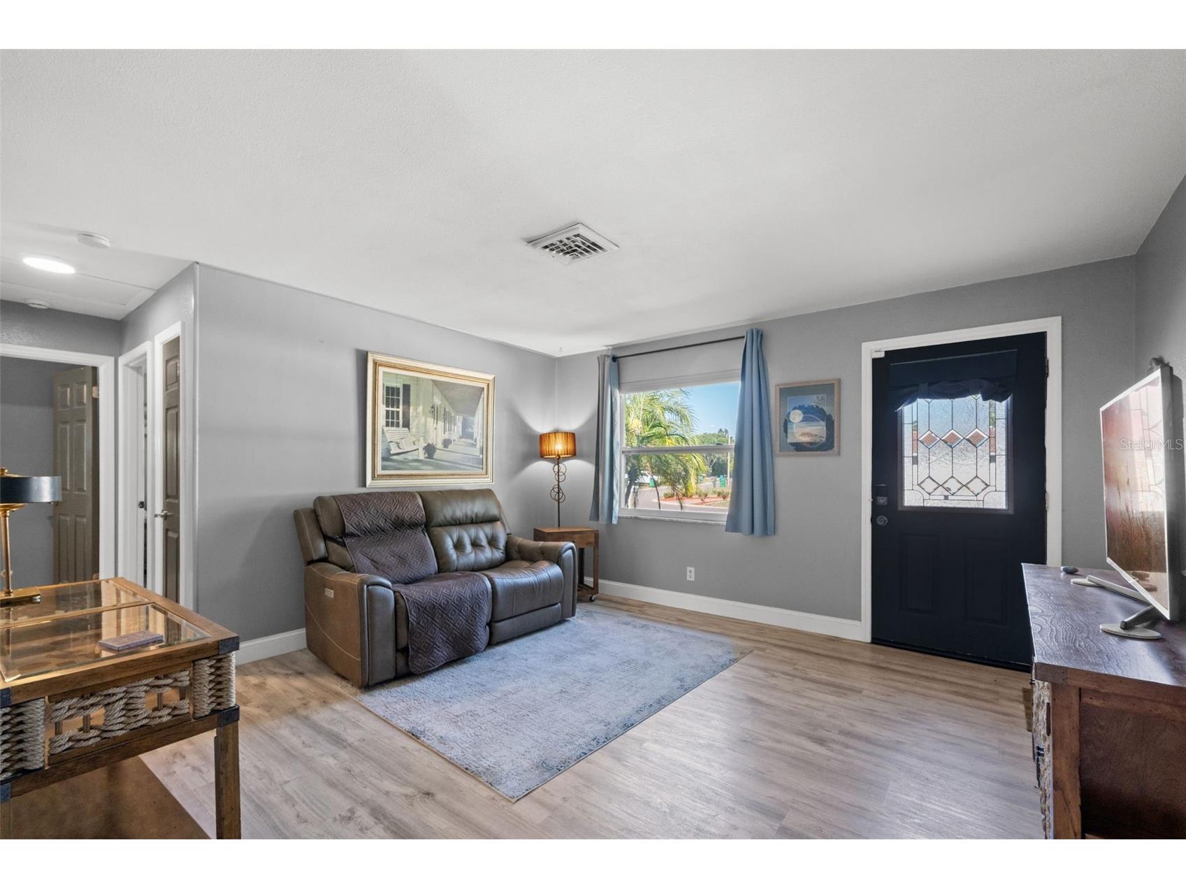 4311 63rd Way N Saint Petersburg FL 33709 TB8505513 image2
