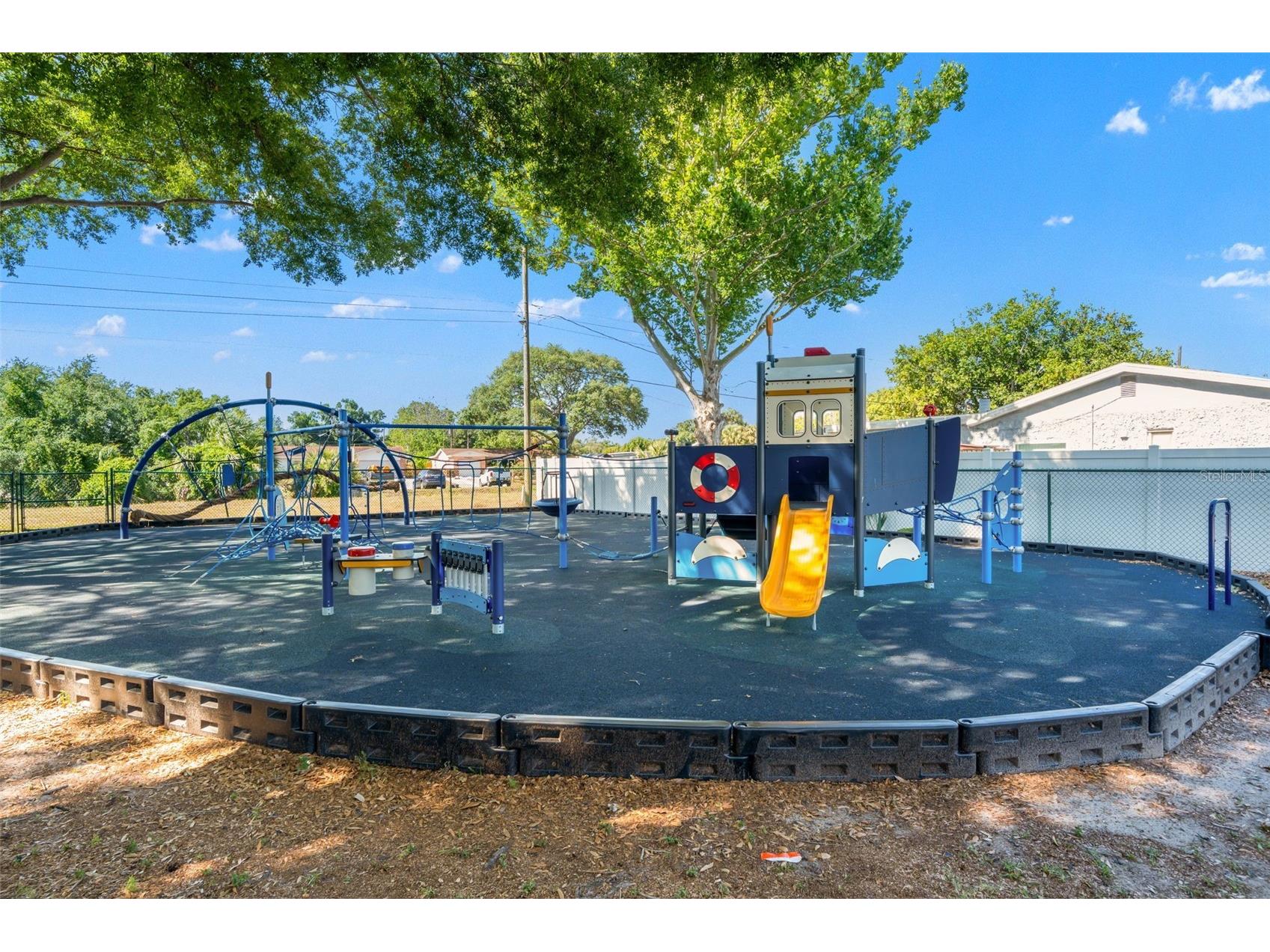 4311 63rd Way N Saint Petersburg FL 33709 TB8505513 image32