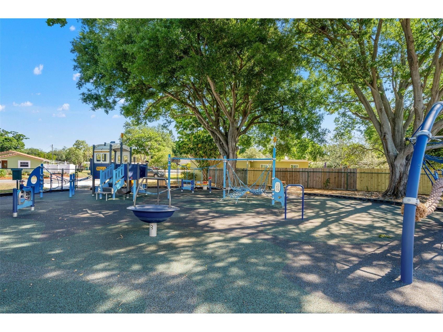 4311 63rd Way N Saint Petersburg FL 33709 TB8505513 image38