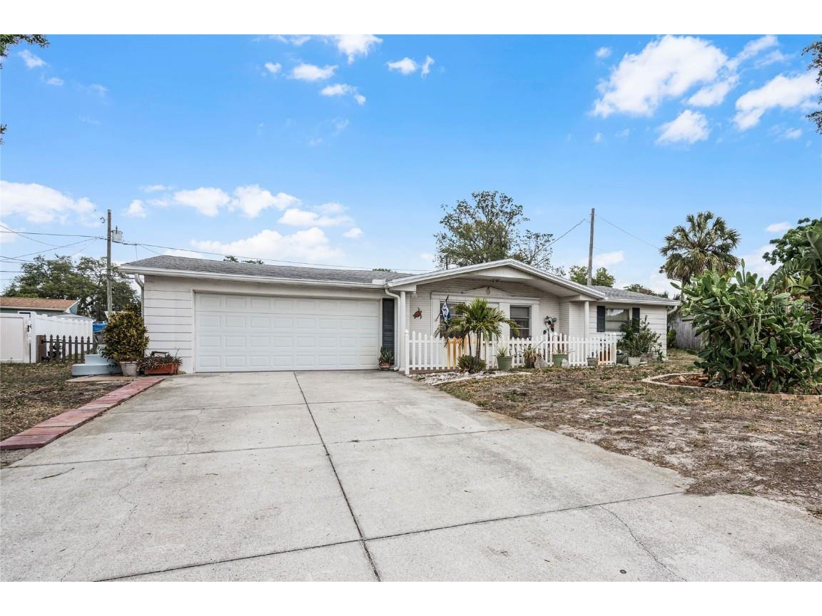 4311 Oakfield Avenue Holiday FL 34691 O6111489 image1