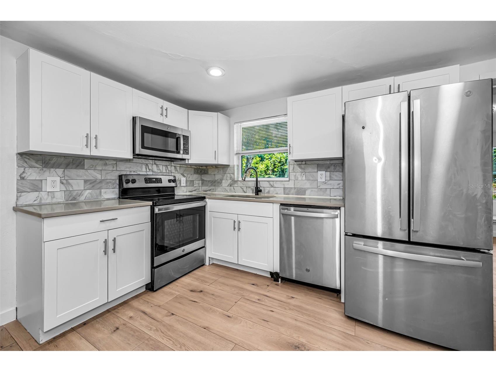 4312 Beacon Square Drive Holiday FL 34691 TB8523384 image16