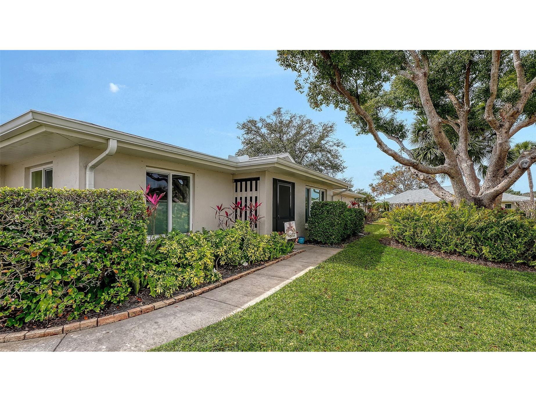 4312 Dresden Lane #1 Sarasota FL 34233 A4683794 image1