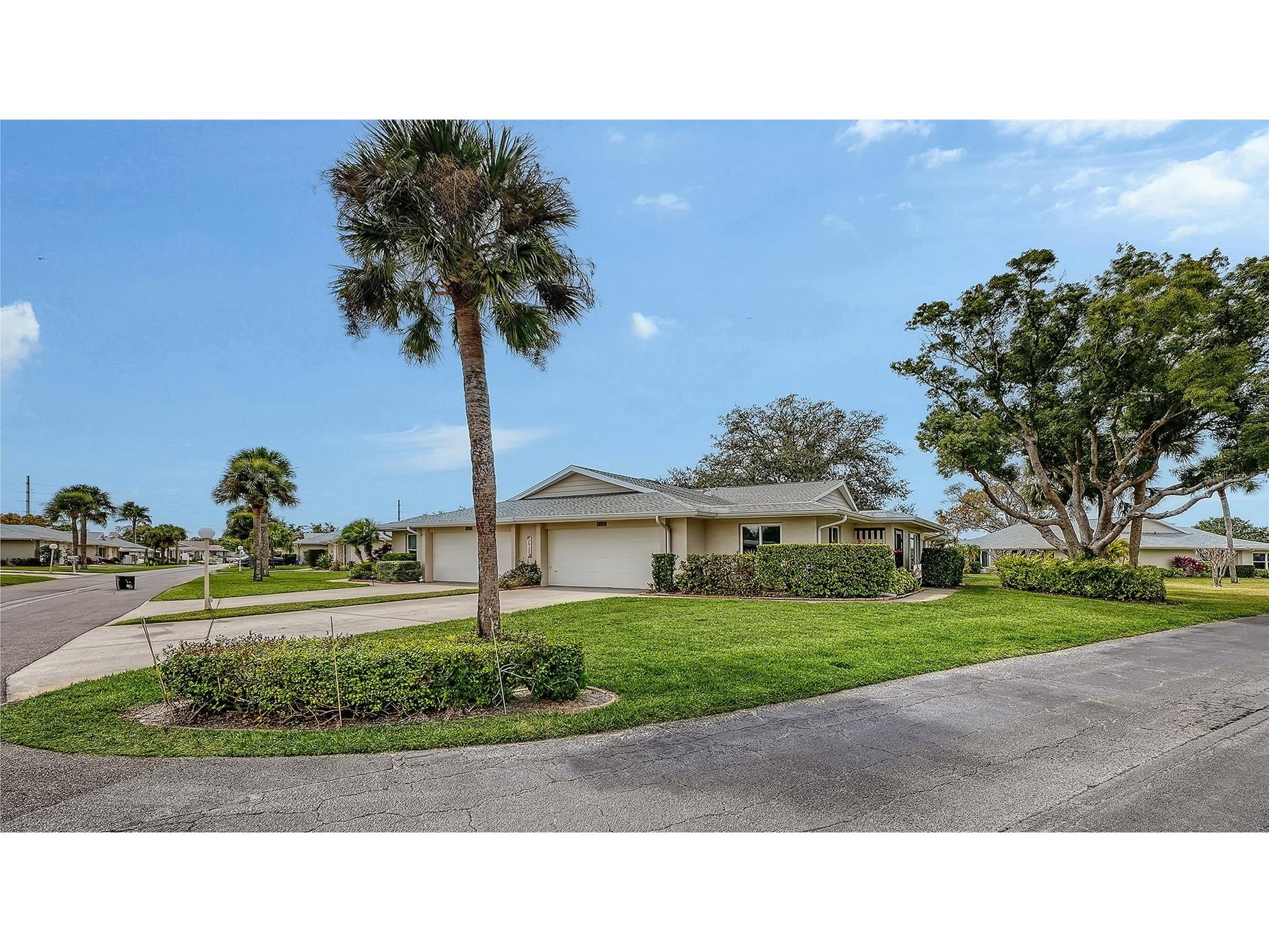 4312 Dresden Lane #1 Sarasota FL 34233 A4683794 image2