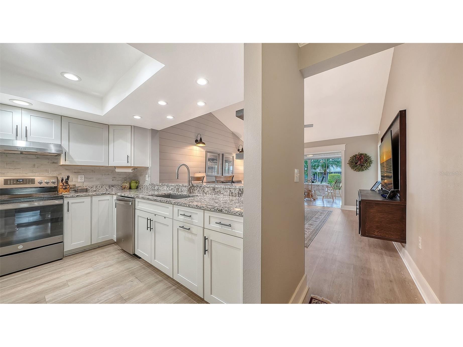 4312 Dresden Lane #1 Sarasota FL 34233 A4683794 image7