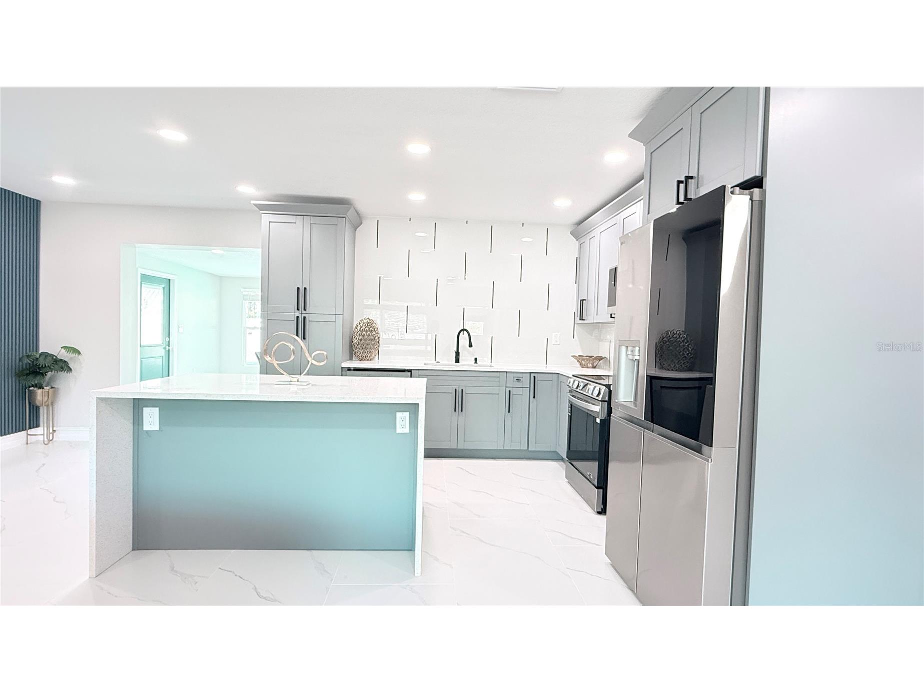 4312 E Grove View Avenue Tampa FL 33617 TB8508602 image11