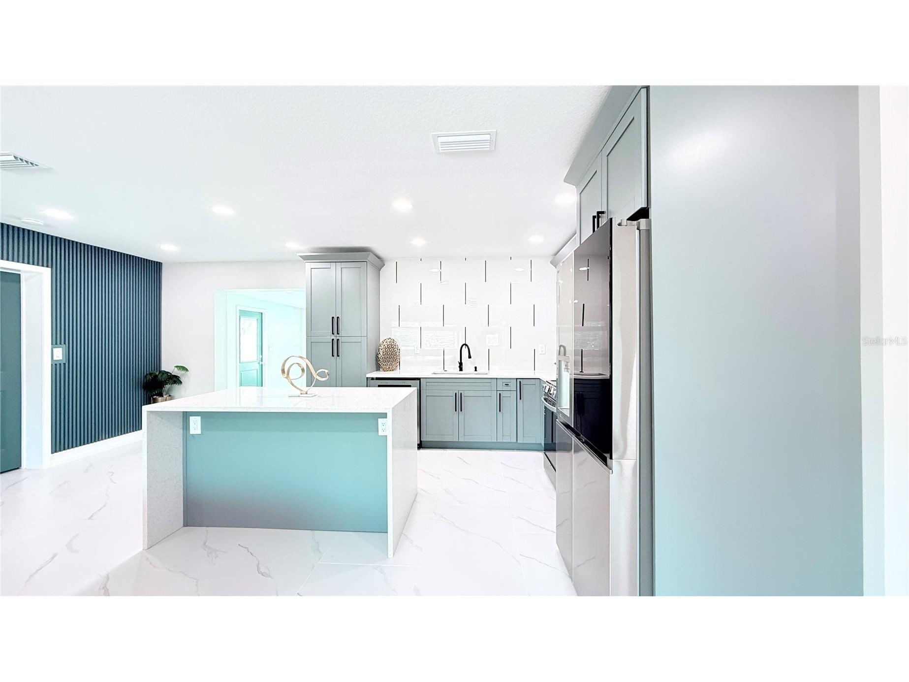 4312 E Grove View Avenue Tampa FL 33617 TB8508602 image13