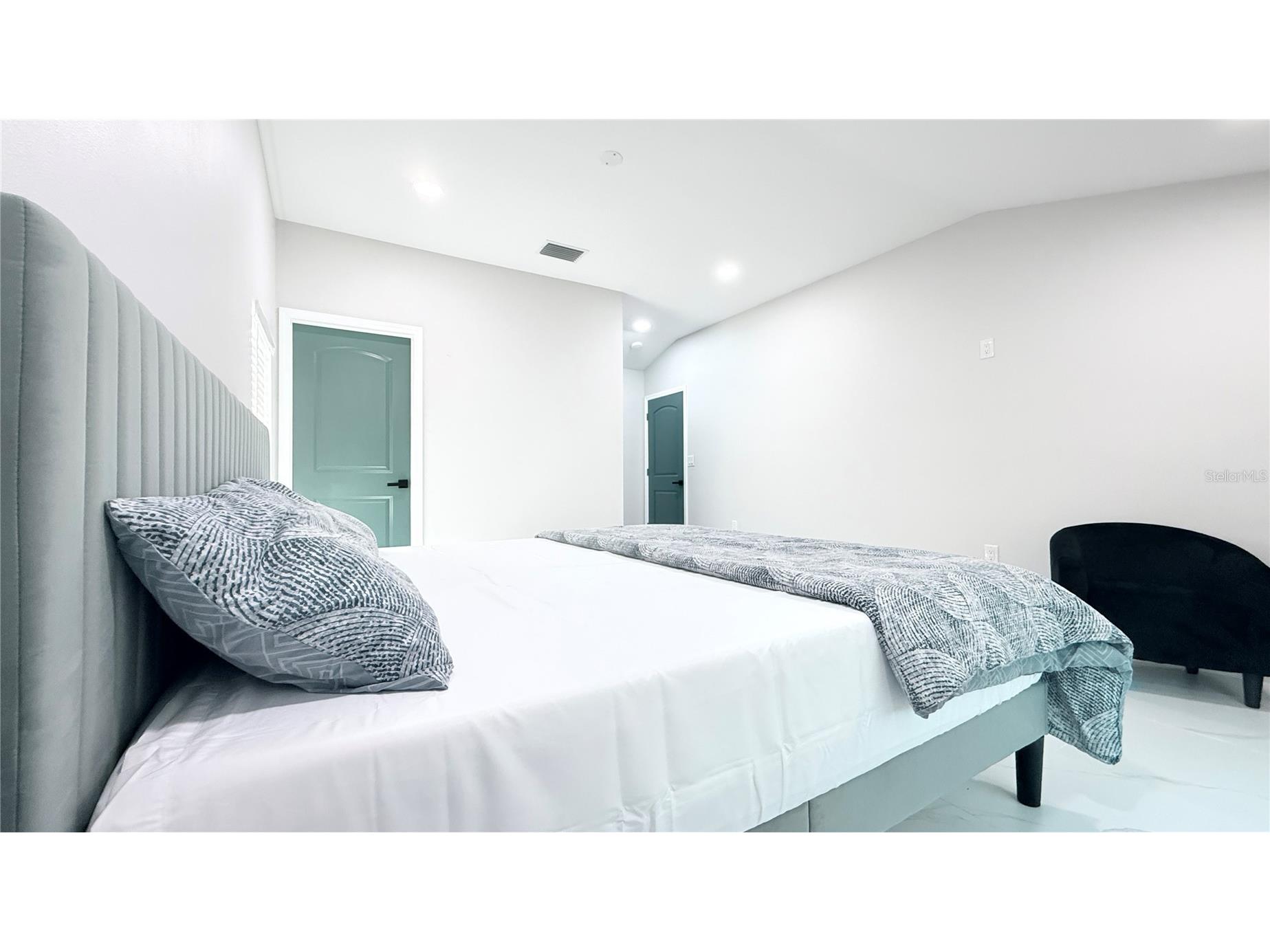 4312 E Grove View Avenue Tampa FL 33617 TB8508602 image17