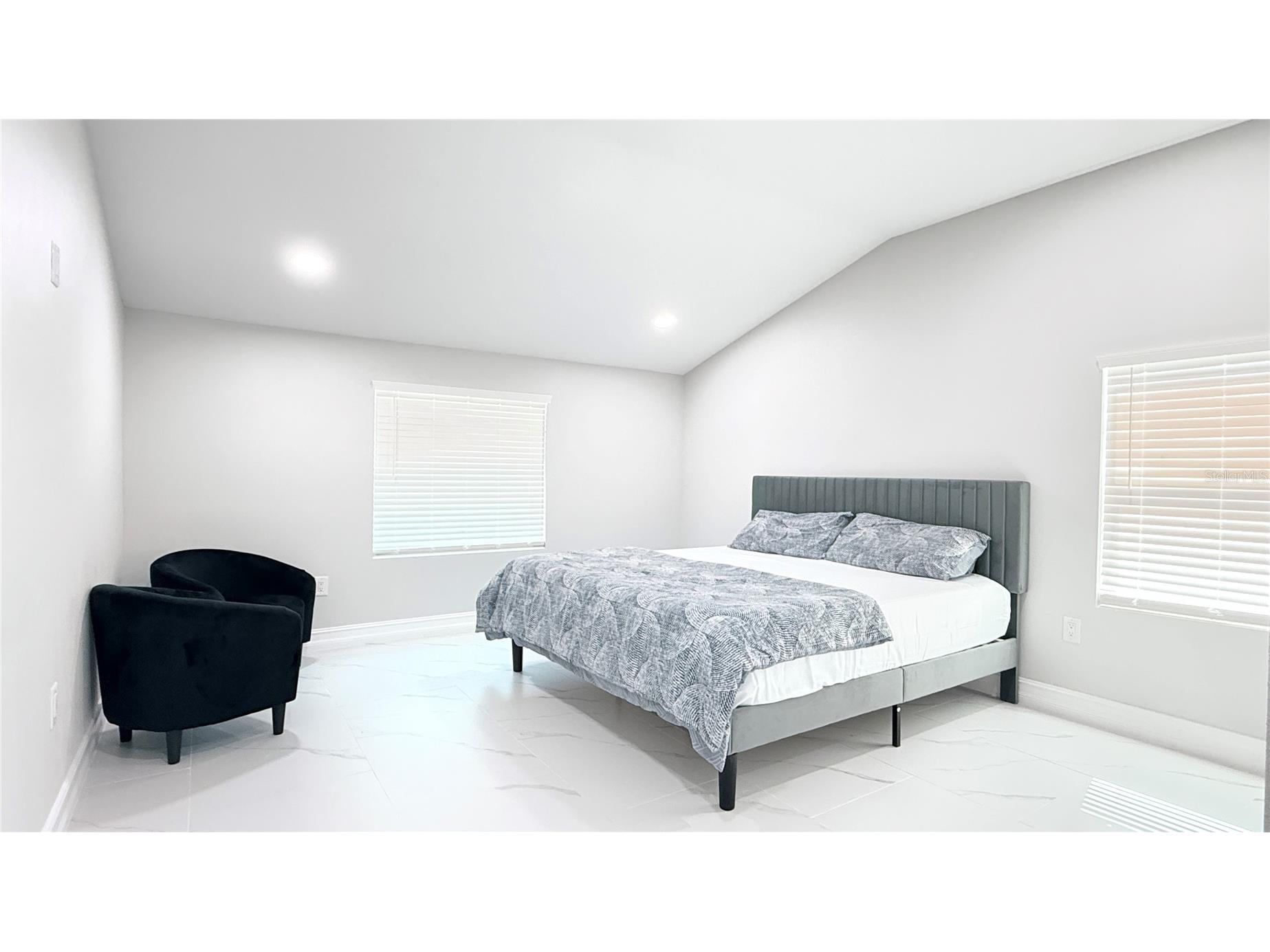 4312 E Grove View Avenue Tampa FL 33617 TB8508602 image18