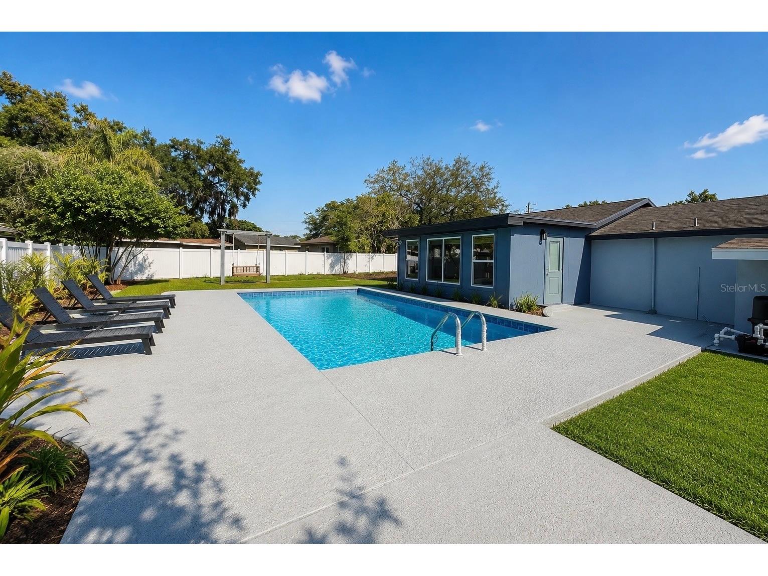 4312 E Grove View Avenue Tampa FL 33617 TB8508602 image2