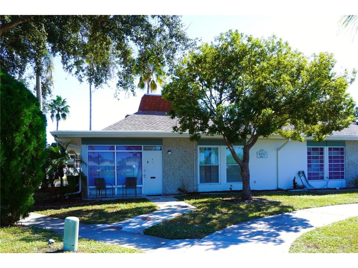 4312 Tahitian Gardens Cir #E Holiday FL 34691 TB8448646 image3