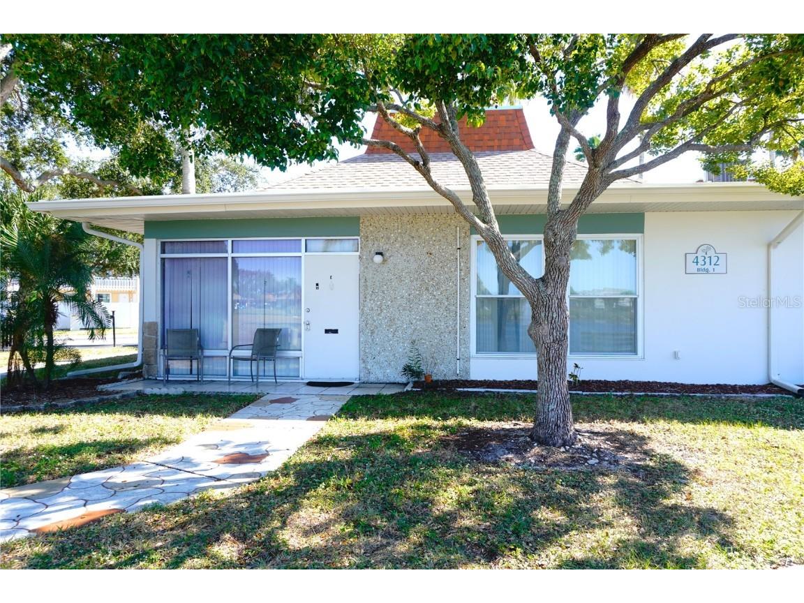 4312 Tahitian Gardens Cir #E Holiday FL 34691 TB8448646 image5