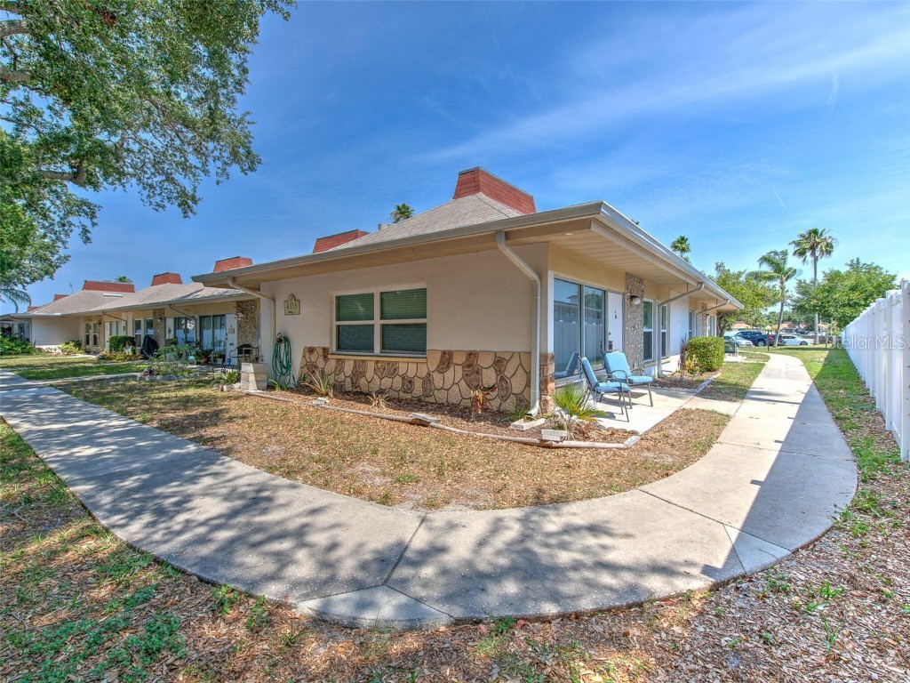 4313 Tahitian Gardens Circle #K Holiday FL 34691 T3440090 image1