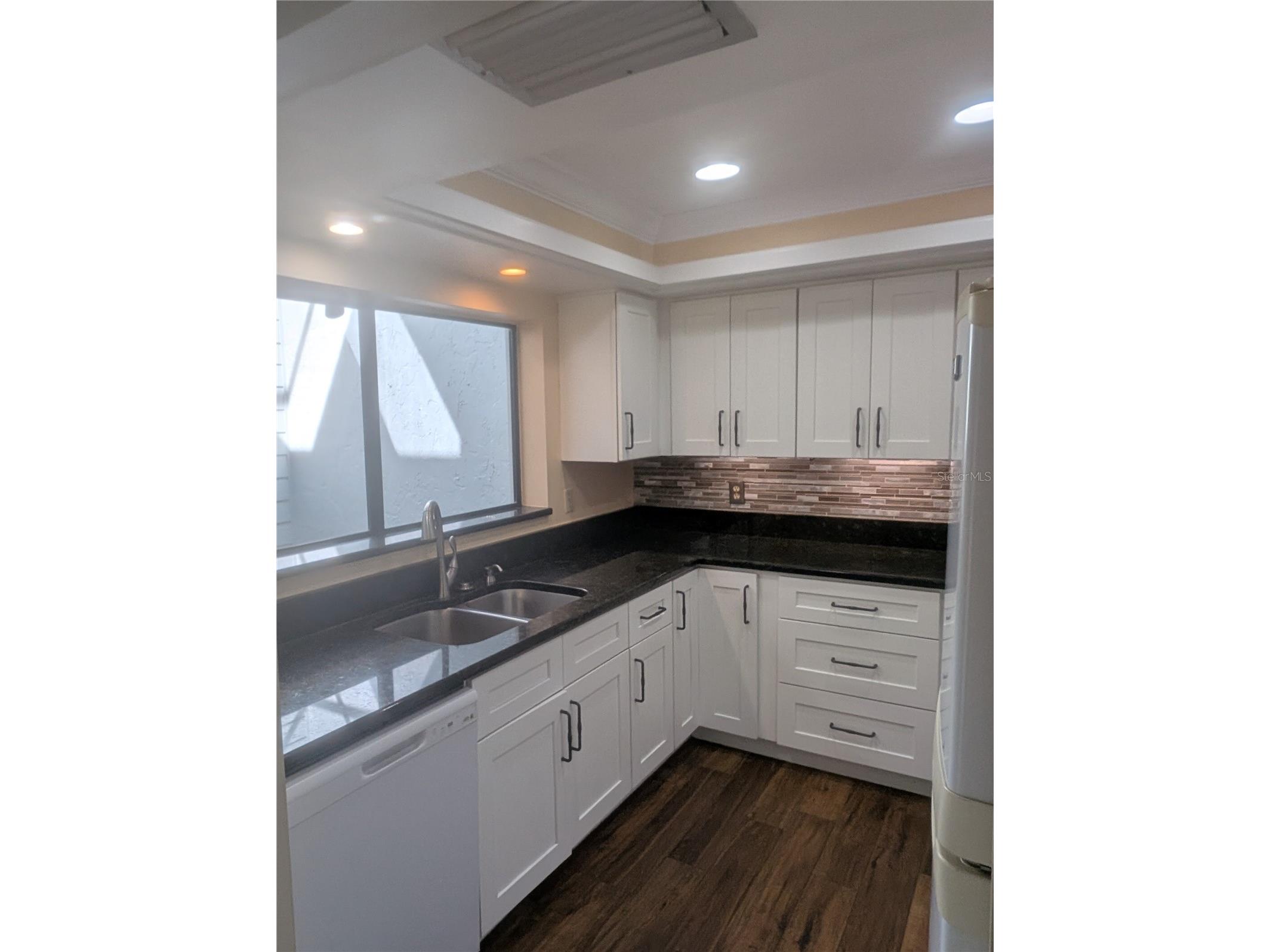 4313 Woodmans Chart #32 Sarasota FL 34235 A4681444 image3