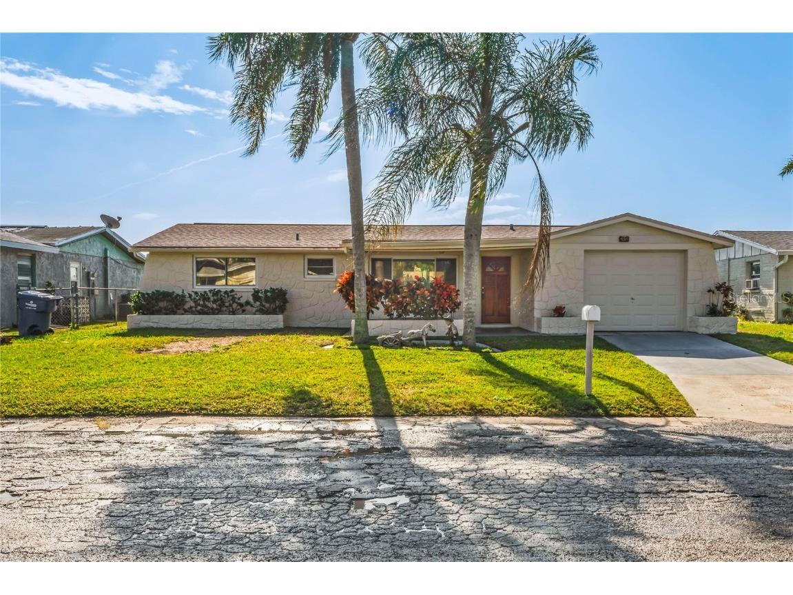 4314 Sunray Drive Holiday FL 34691 W7860843 image1
